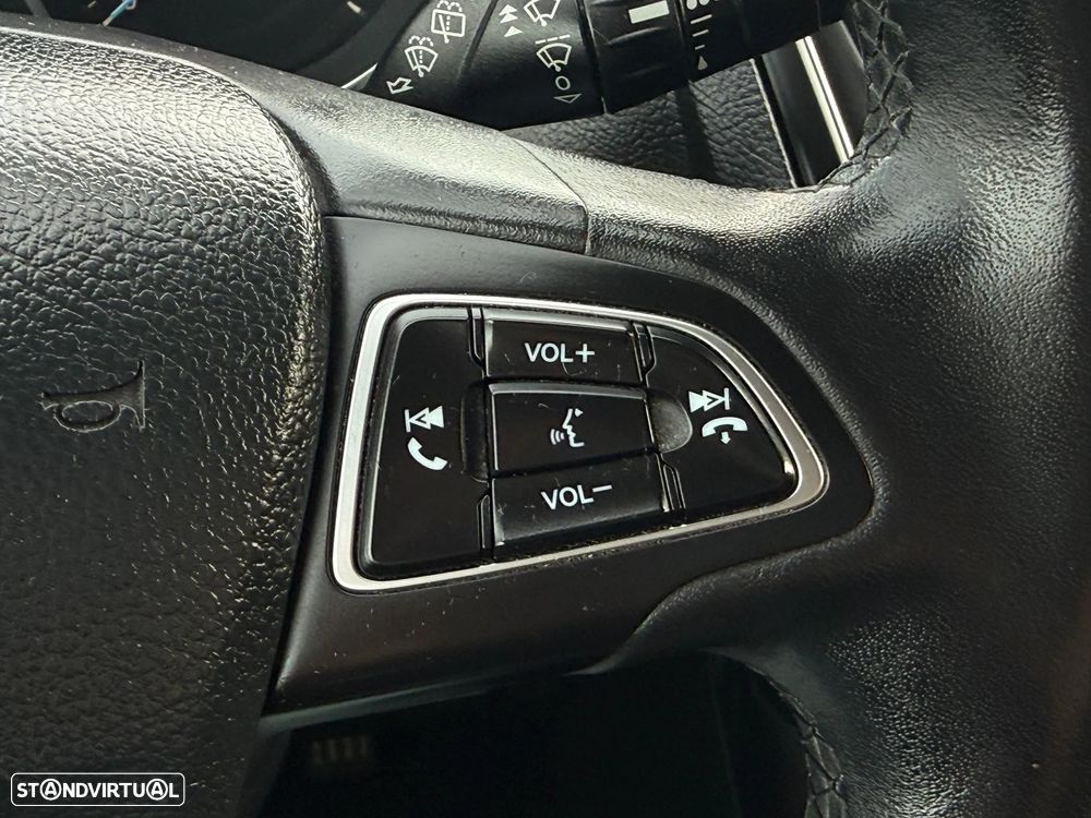 Ford Focus 1.0 EcoBoost Business - 16