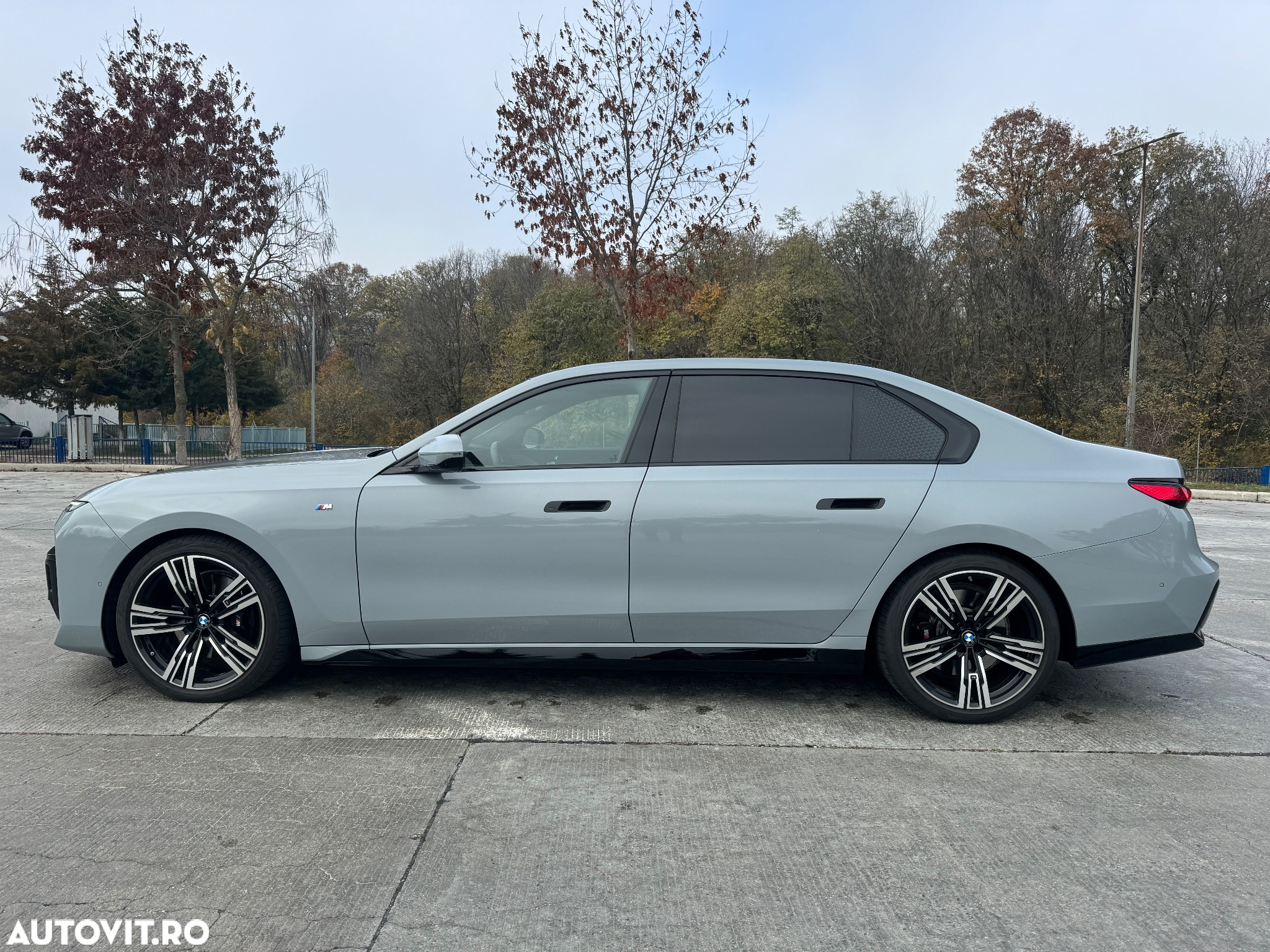 BMW Seria 7 740d xDrive MHEV - 2