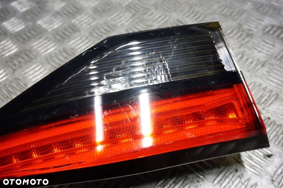 NISSAN PATHFINDER 2022 2023 2024 - Klapa Tylna Bagażnika Tył Lampa USA - 4