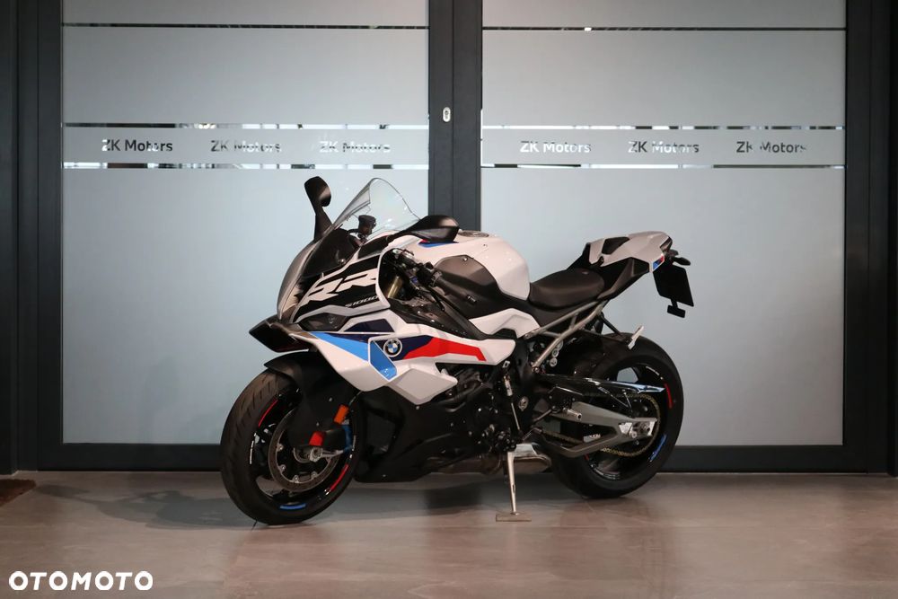 BMW S - 4