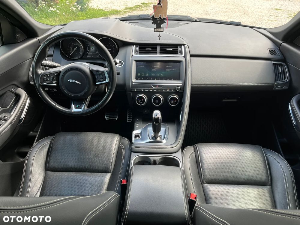 Jaguar E-Pace 2.0 i4D AWD R-Dynamic - 23