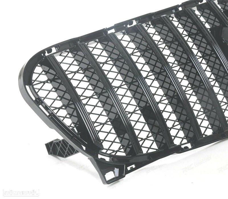 GRELHA FRONTAL MERCEDES GLA X156 14-16 GT-R AMG PRETO BRILHANTE - 2