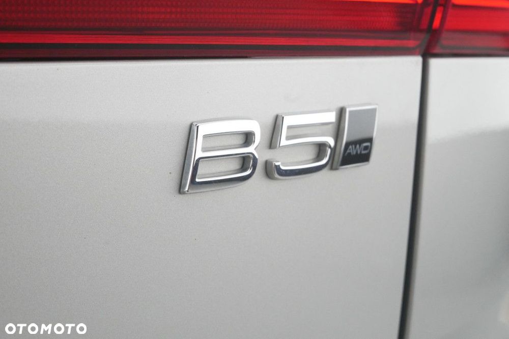Volvo XC 60 B5 B AWD Plus Bright - 34