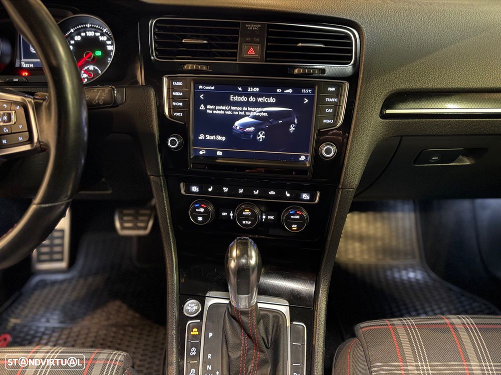 VW Golf GTI Performance BlueMotion DSG - 16