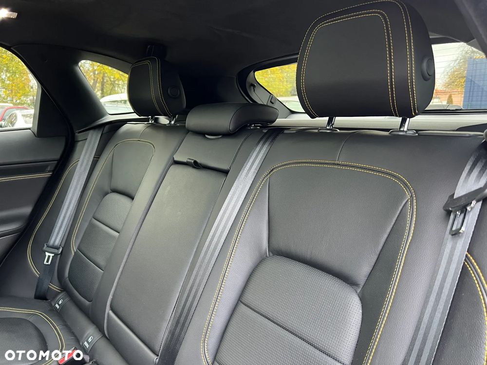 Jaguar F-Pace 25t AWD R-Sport - 19
