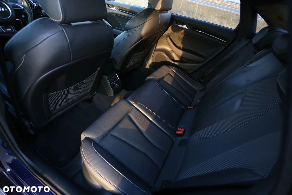 Audi A3 Limousine 2.0 TDI S line Sportpaket - 36