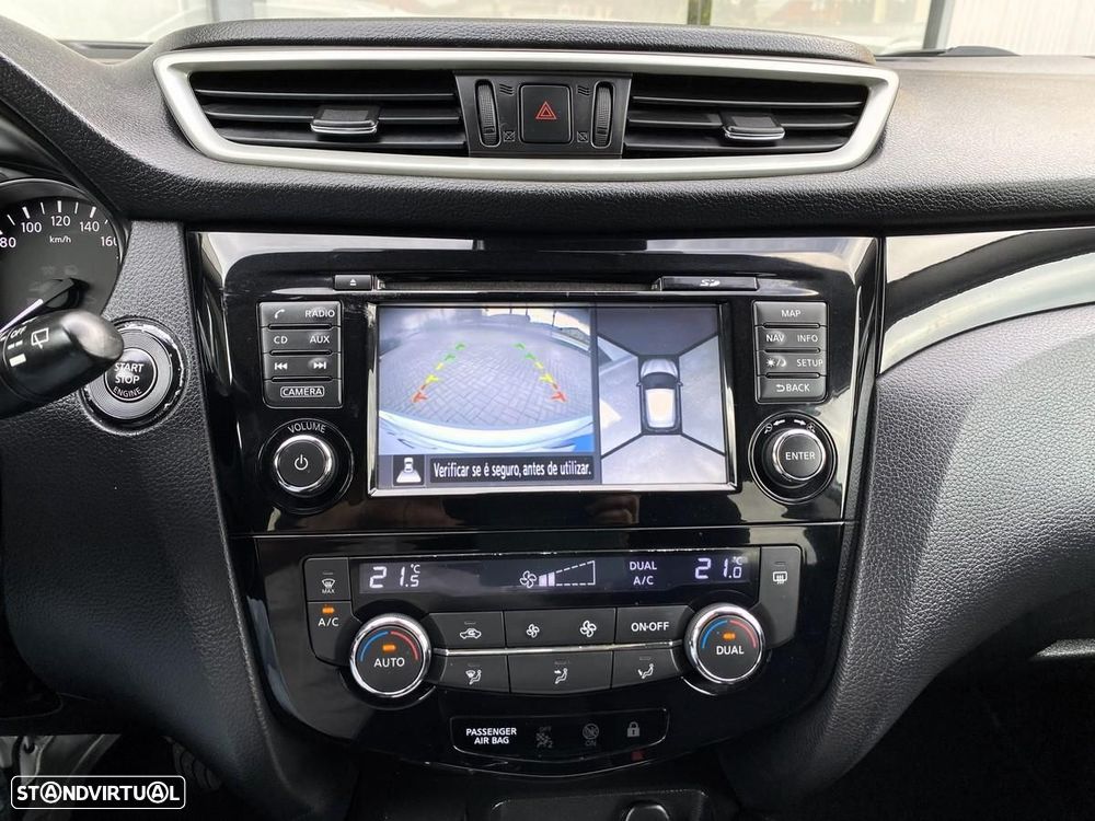 Nissan Qashqai 1.5 dCi N-Connecta - 18