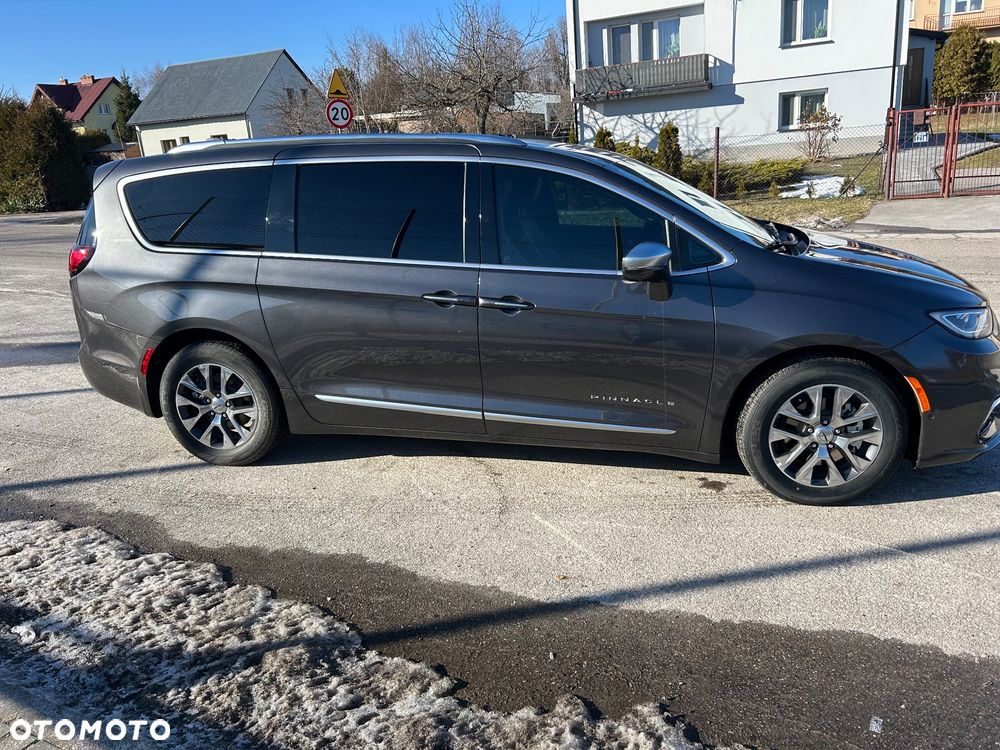 Chrysler Pacifica - 13