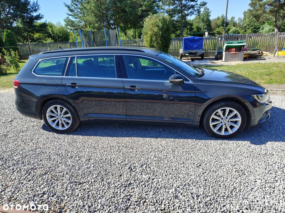 Volkswagen Passat - 2