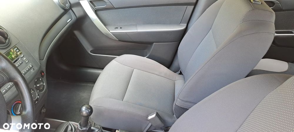 Chevrolet Aveo - 32