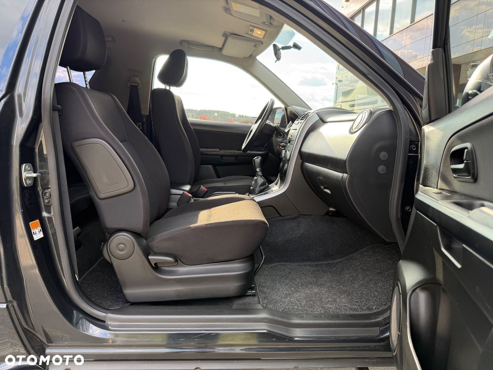 Suzuki Grand Vitara 1.6 Comfort - 30