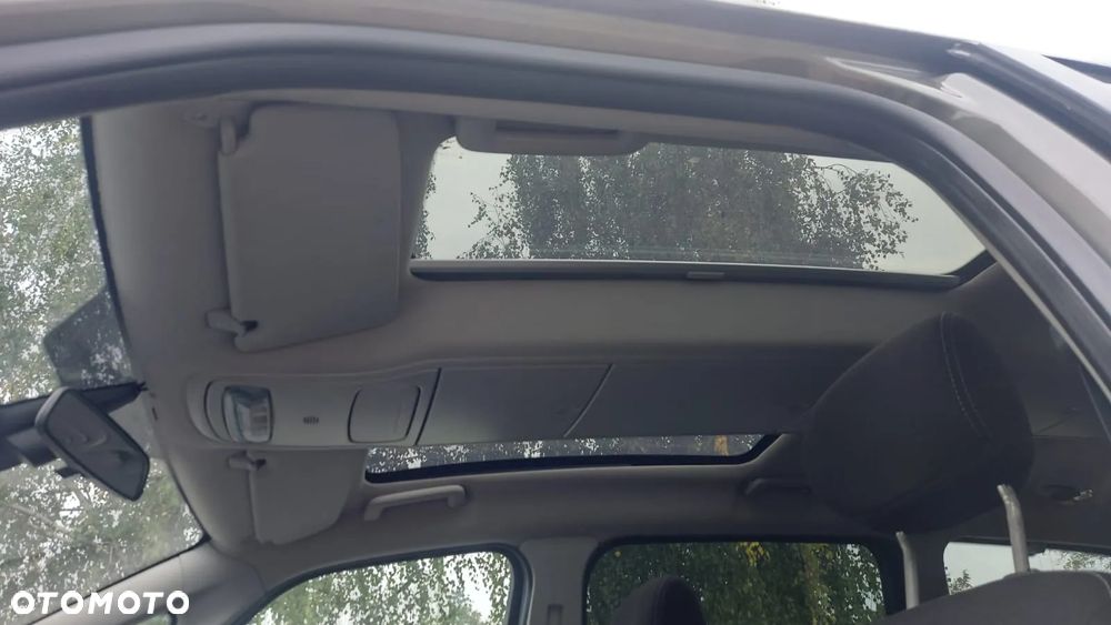 Ford Galaxy 2.0 TDCi Titanium - 13
