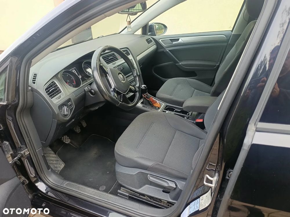 Volkswagen Golf - 7