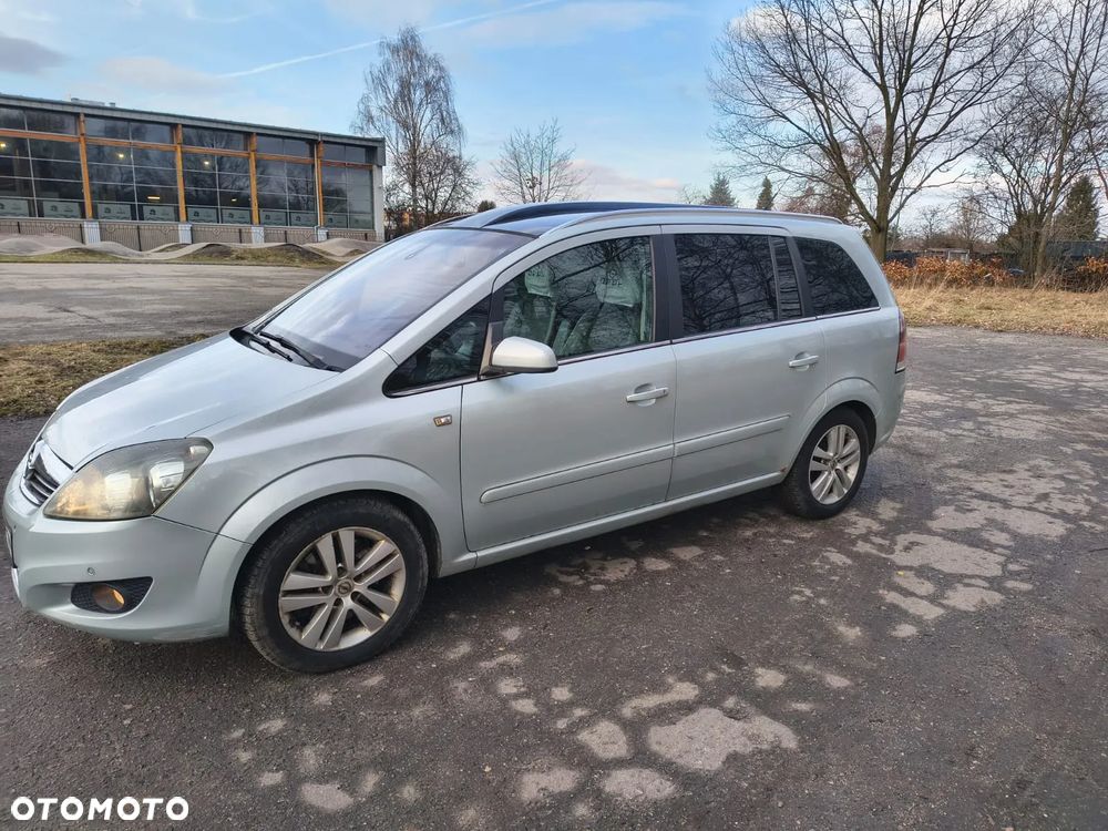 Opel Zafira 1.7 CDTI Cosmo - 1
