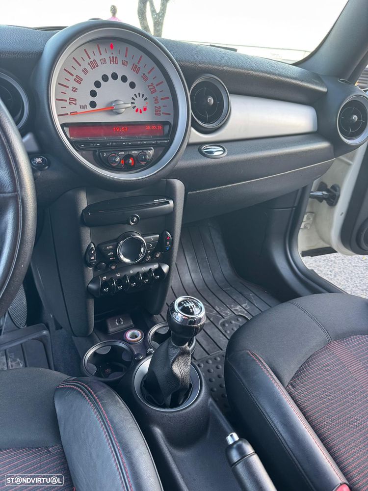 MINI Clubman - 30