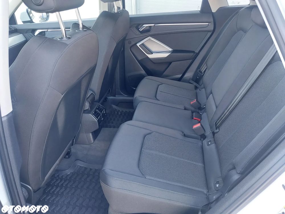 Audi Q3 35 TFSI S tronic - 22
