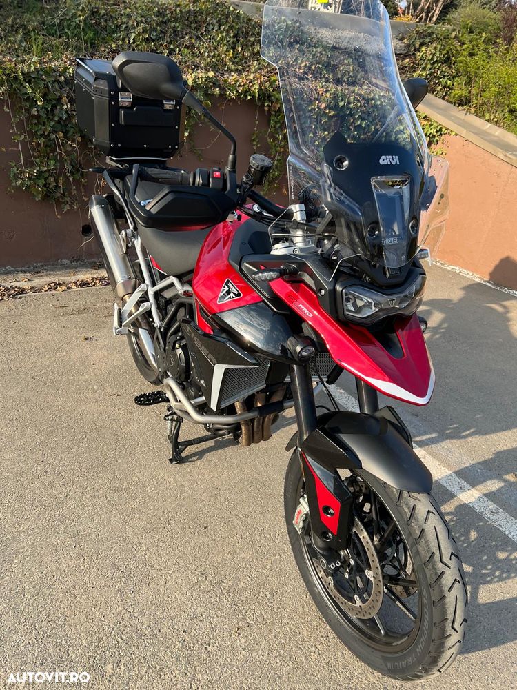 Triumph Tiger 900 - 6