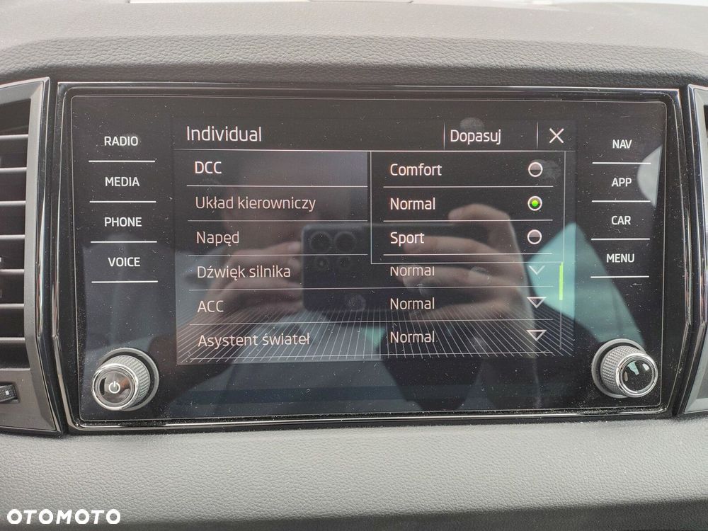 Skoda Karoq 2.0 TSI 4x4 Sportline DSG - 25