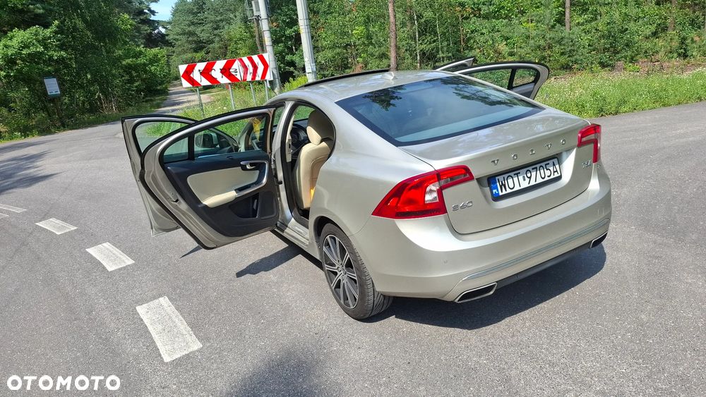 Volvo S60 - 18