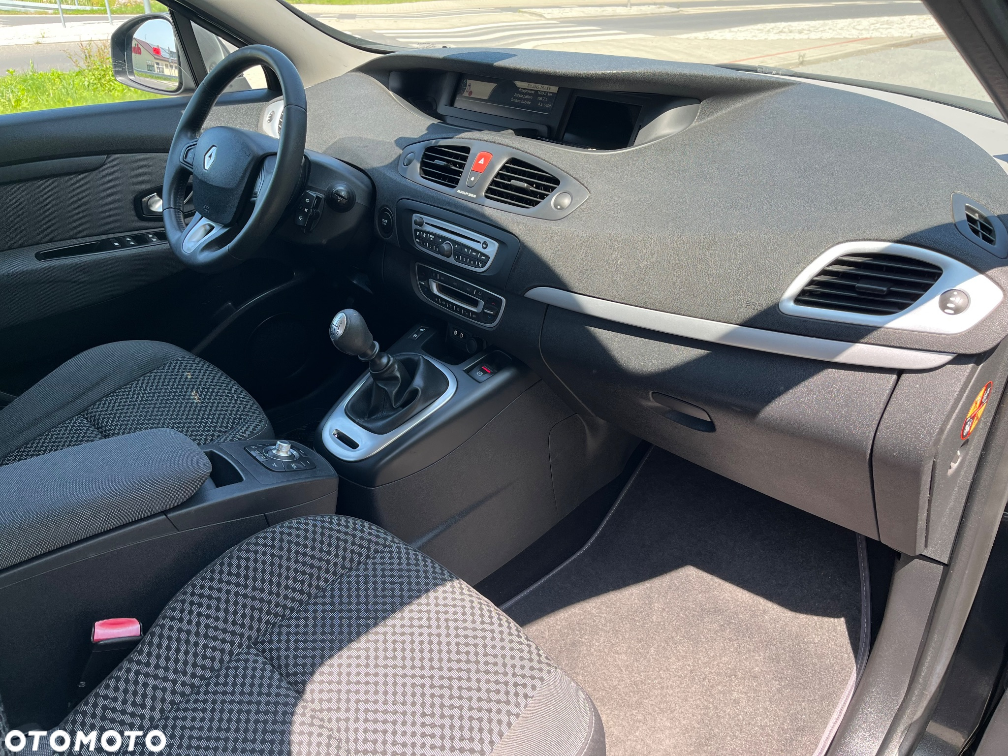 Renault Scenic ENERGY dCi 110 EXPERIENCE - 12