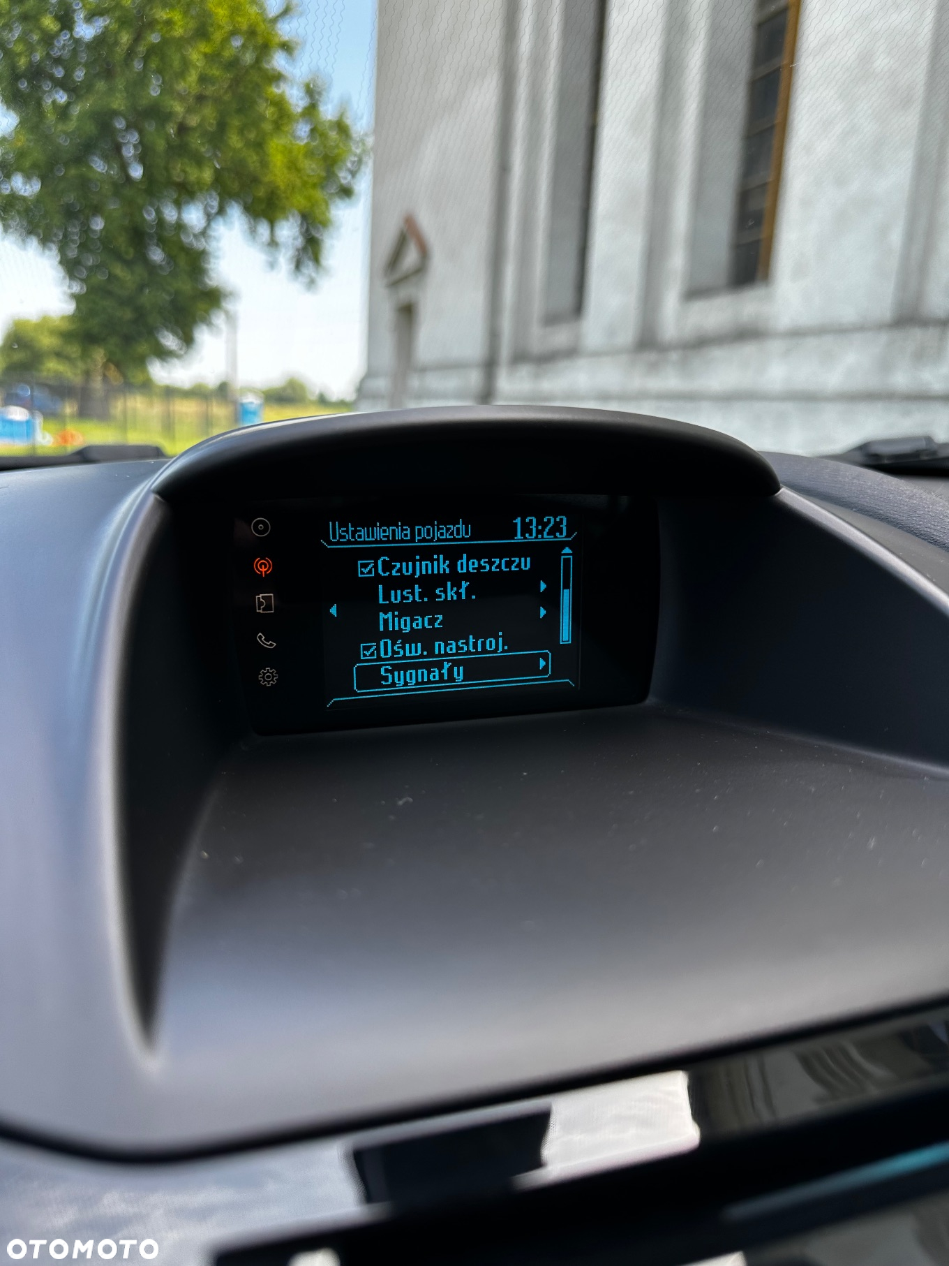Ford Fiesta 1.0 EcoBoost S&S TITANIUM - 32