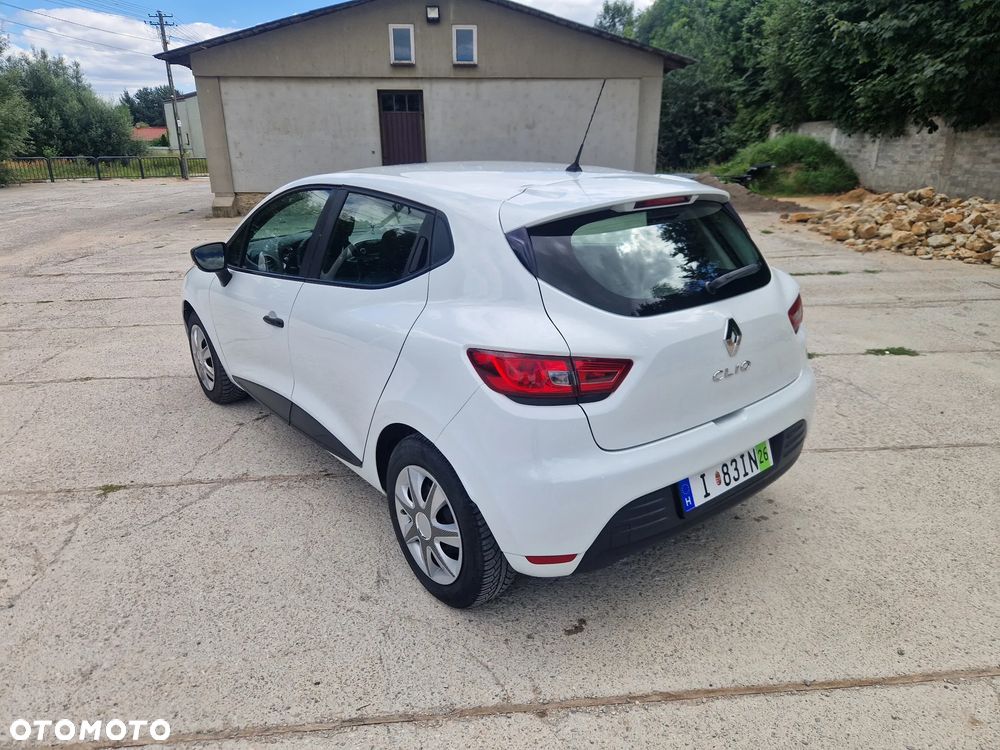 Renault Clio TCe 90 Dynamique - 11