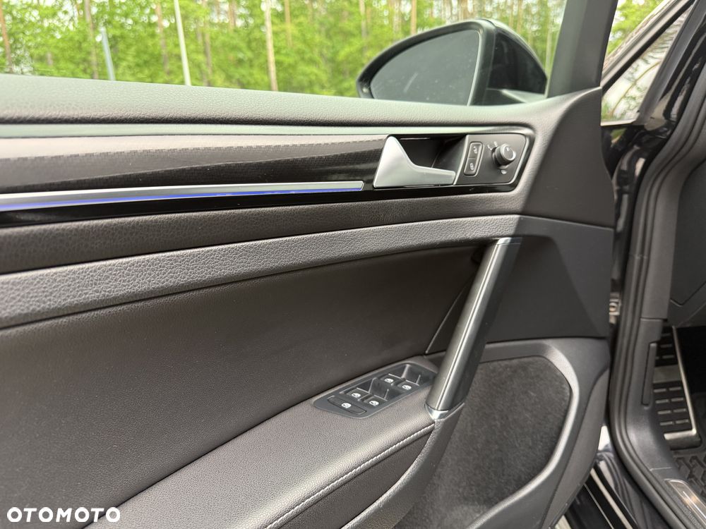 Volkswagen Golf R 4Motion (BlueMotion Technology) DSG - 14