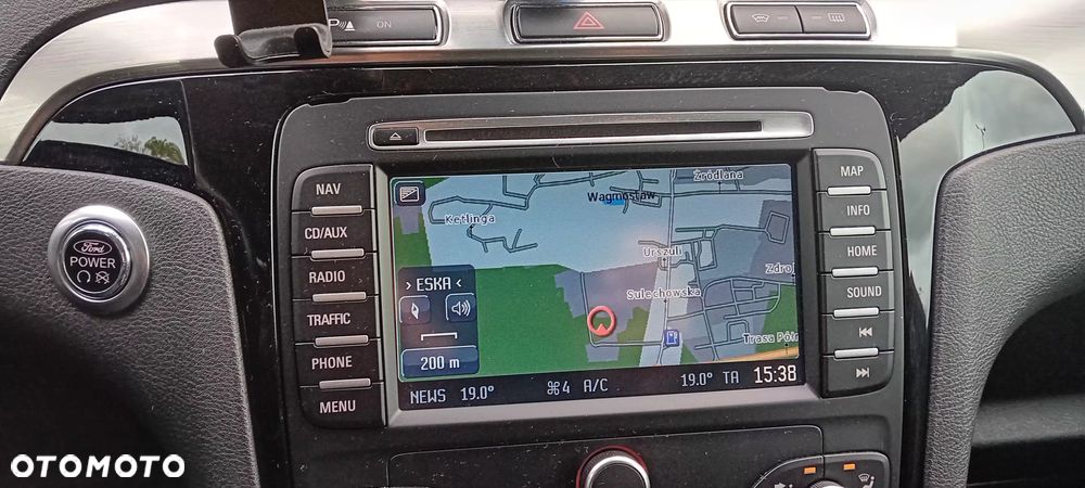 Ford S-Max - 25