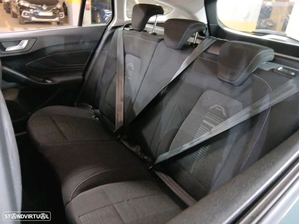 Ford Focus SW 1.5 TDCi EcoBlue Active - 9