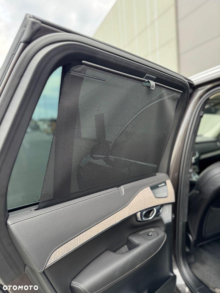 Volvo XC 90 - 13