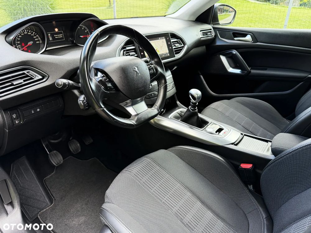 Peugeot 308 PureTech 110 Stop & Start Allure - 10