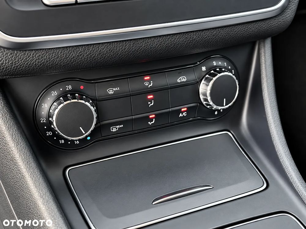 Mercedes-Benz CLA - 14