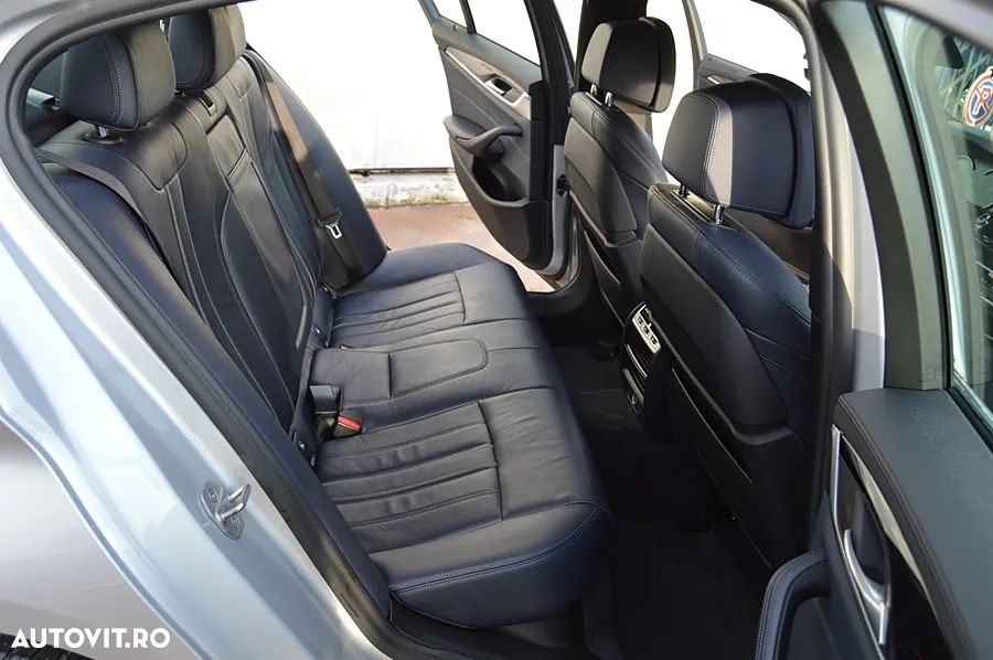 BMW Seria 5 530e AT PHEV - 28