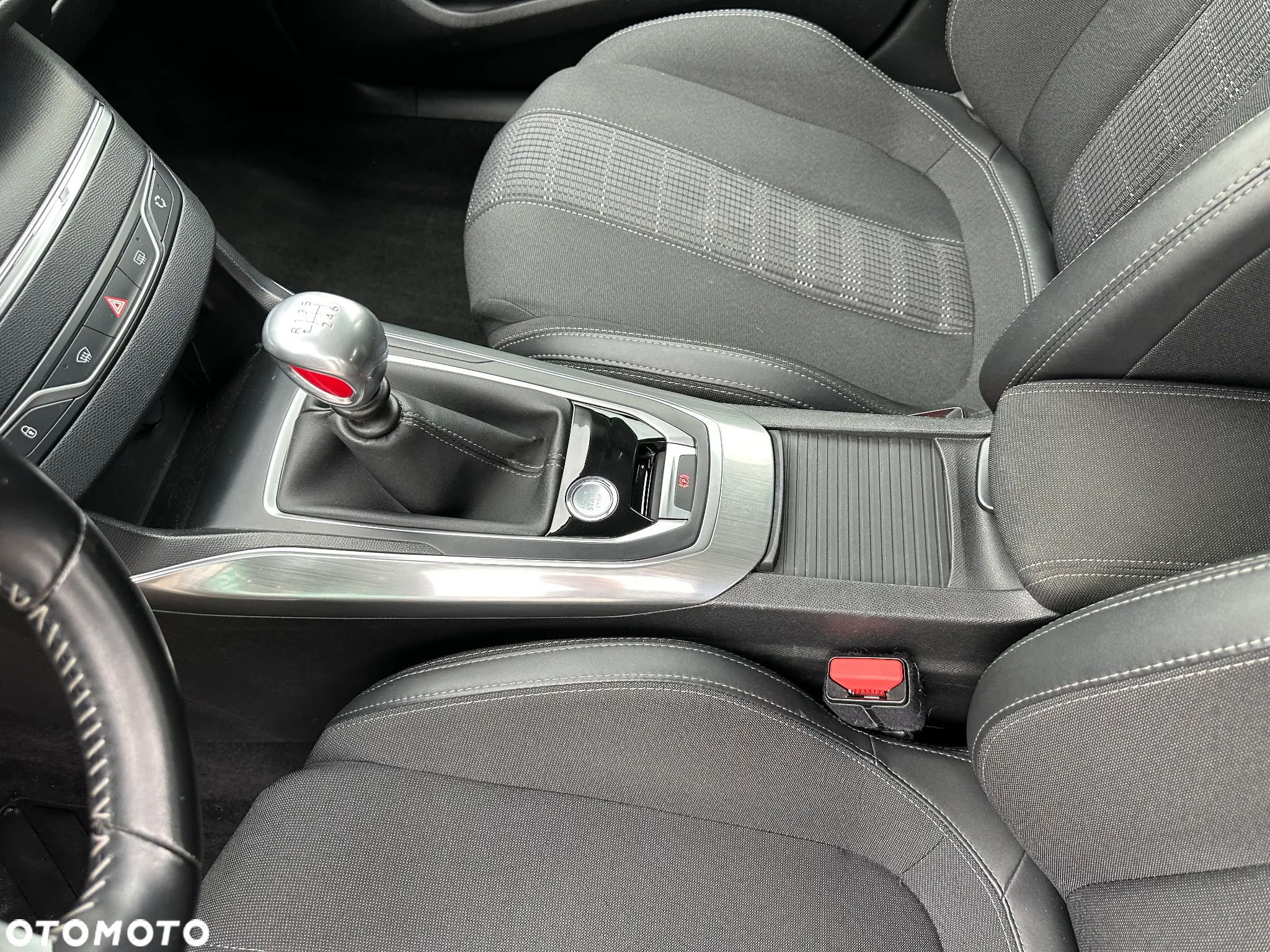 Peugeot 308 - 16