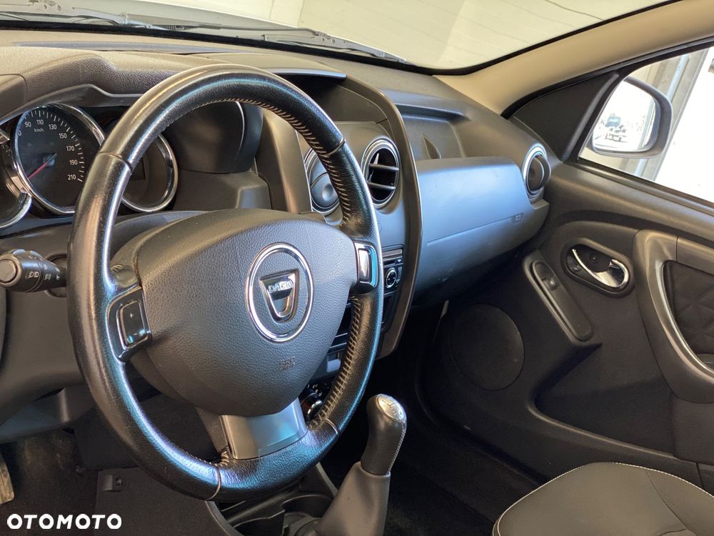 Dacia Duster 1.6 Laureate - 22