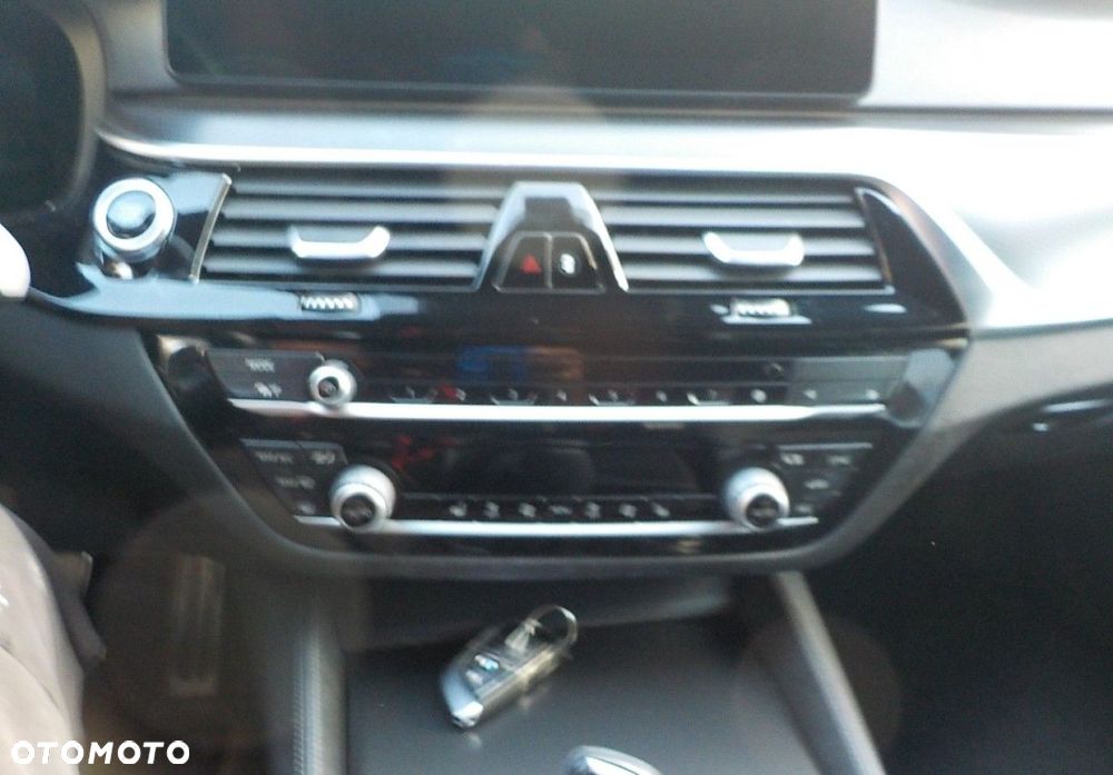 BMW Seria 5 - 26