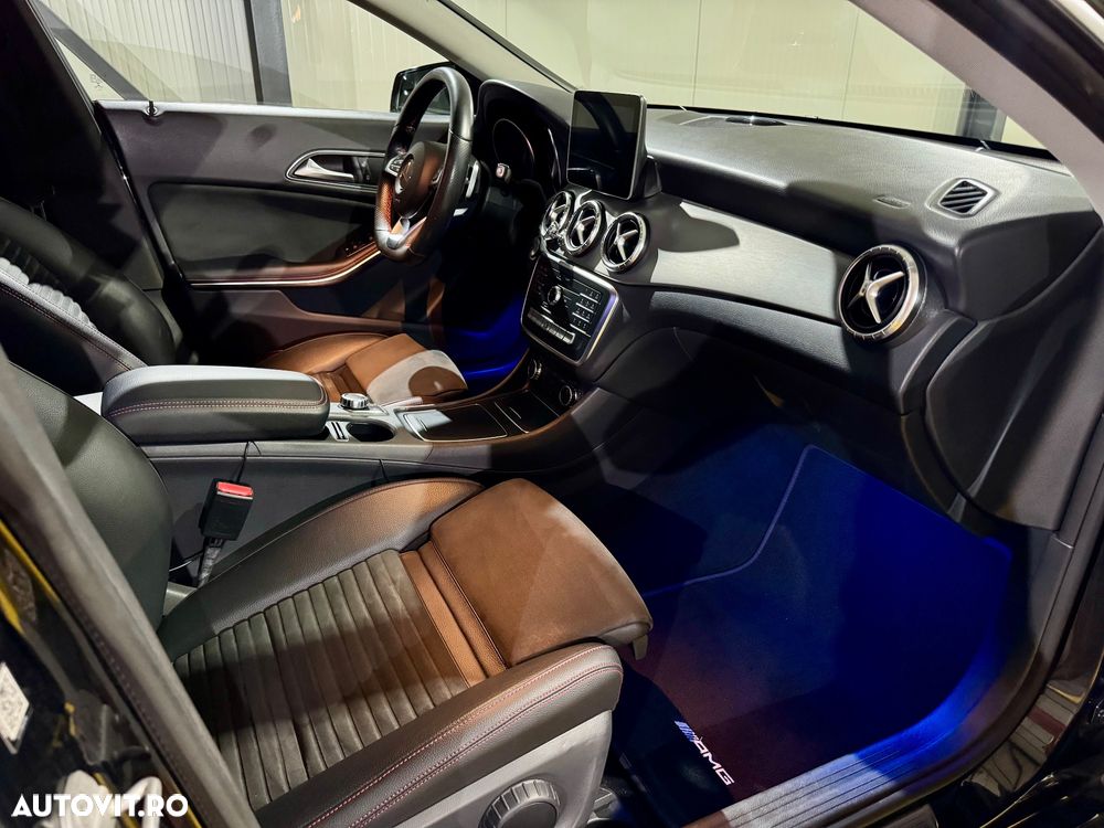 Mercedes-Benz CLA 200 d Shooting Brake 4Matic 7G-DCT AMG Line - 12