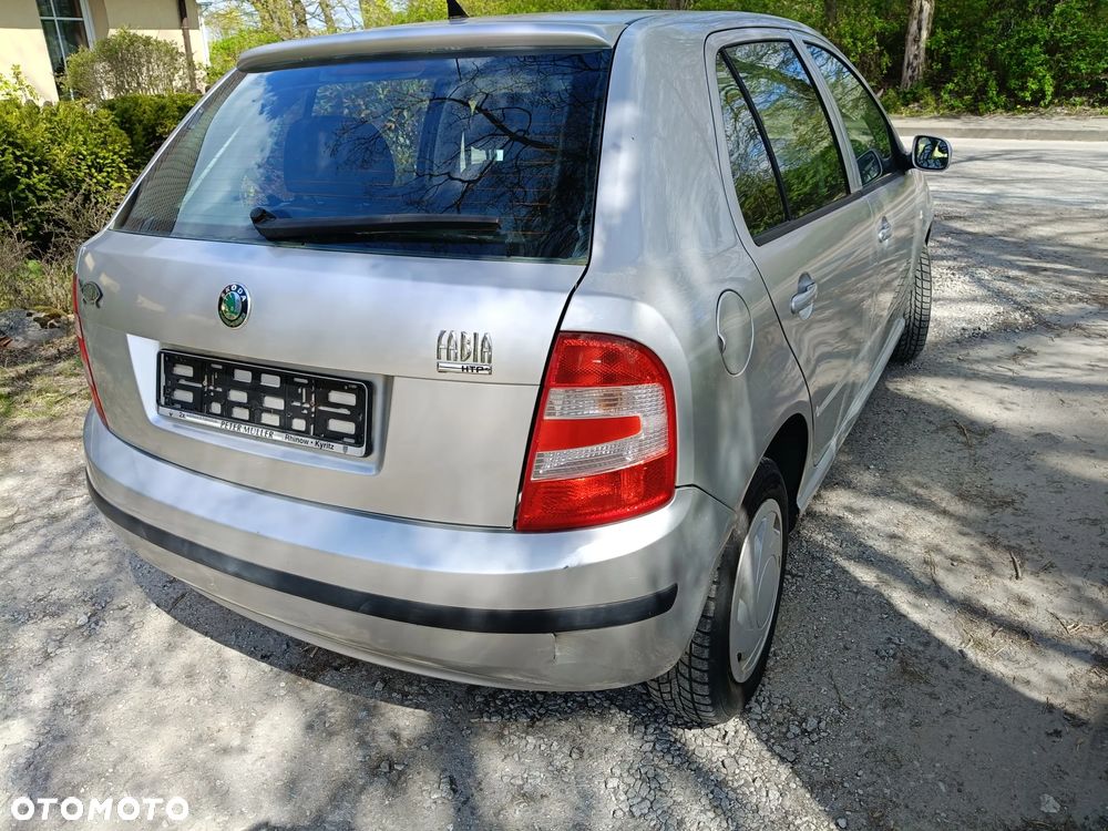 Skoda Fabia - 4