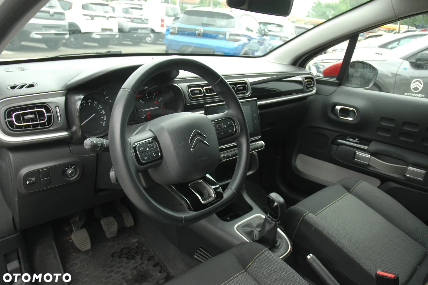 Citroën C3 1.2 PureTech Shine - 6