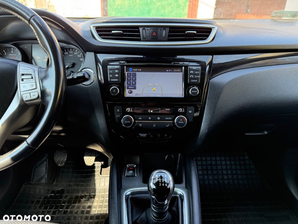 Nissan Qashqai 1.2 DIG-T Tekna EU6 - 12