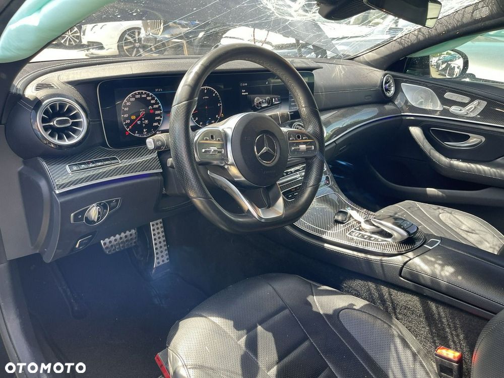 Mercedes-Benz CLS - 13