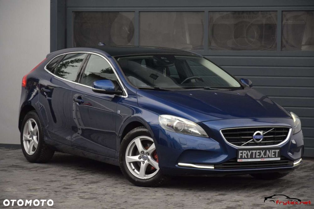 Volvo V40 - 2