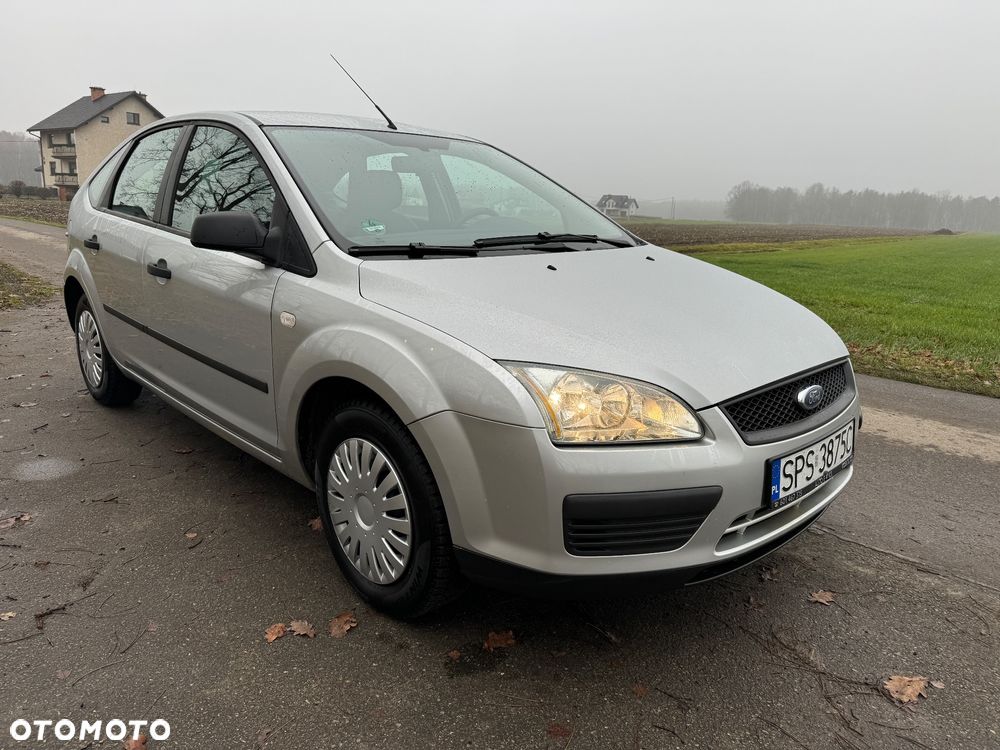 Ford Focus 1.6 16V Trend - 4