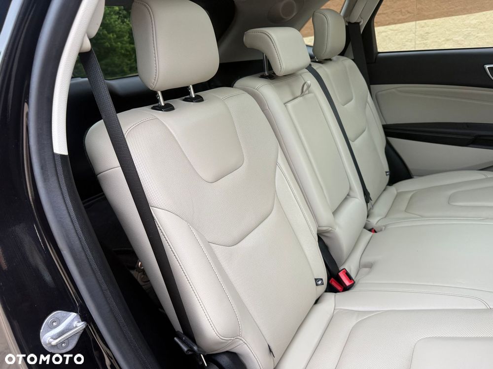 Ford Edge - 23
