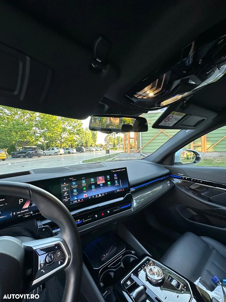 BMW Seria 5 520i AT MHEV - 27