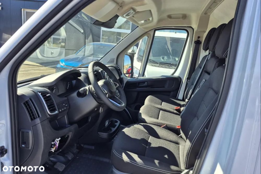Peugeot Boxer Furgon L2H2 3.3T - 12