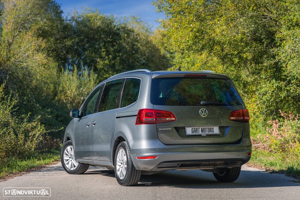 VW Sharan 2.0 TDI Blue Confortline DSG - 9
