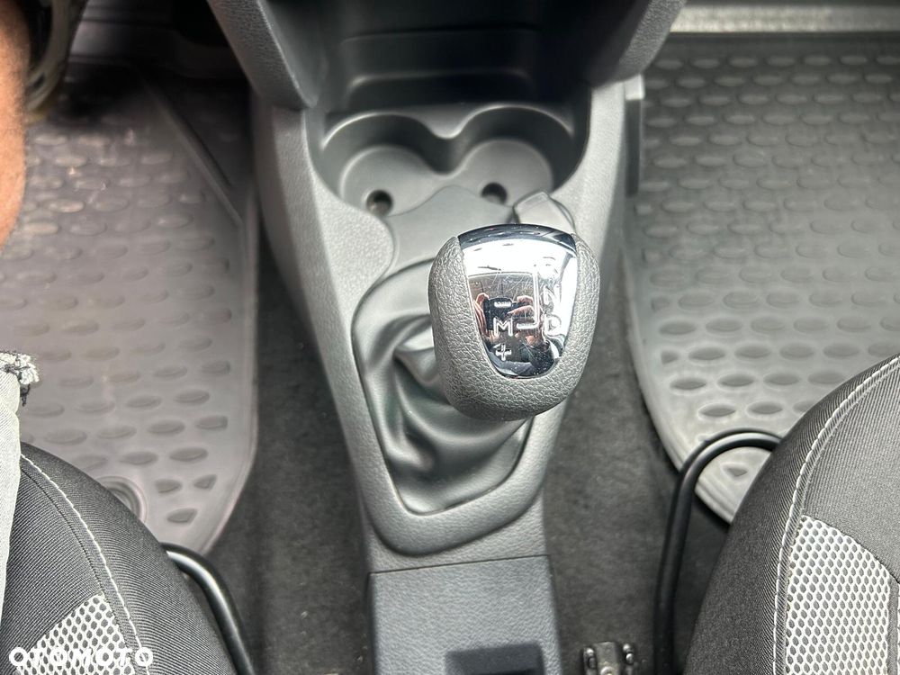 Dacia Logan - 35