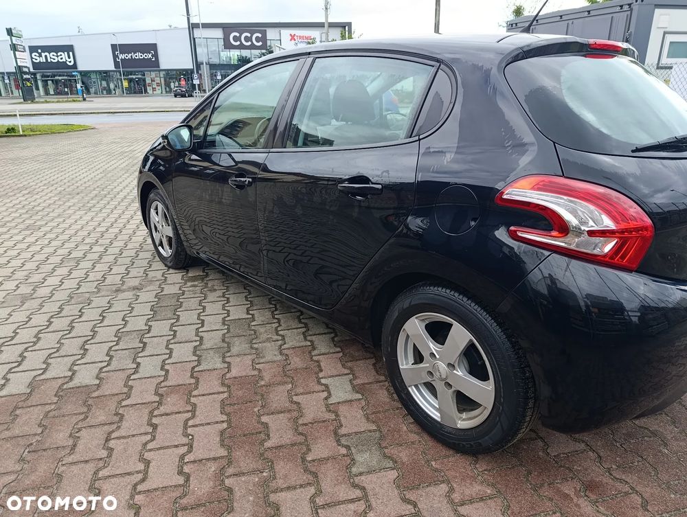 Peugeot 208 82 VTI Allure - 3