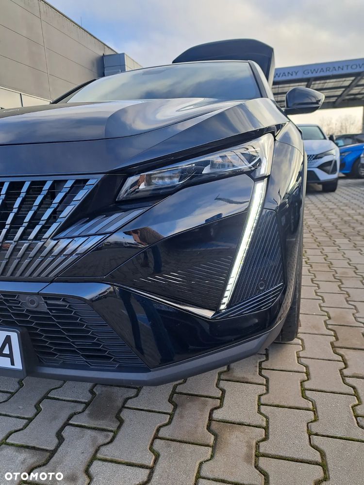 Peugeot 408 1.6 Plug-In Hybrid 225 GT EAT8 - 17